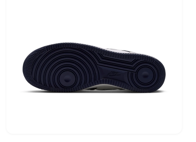 Nike Low-Top Sneakers – Navy, White & Gold with Embossed Details