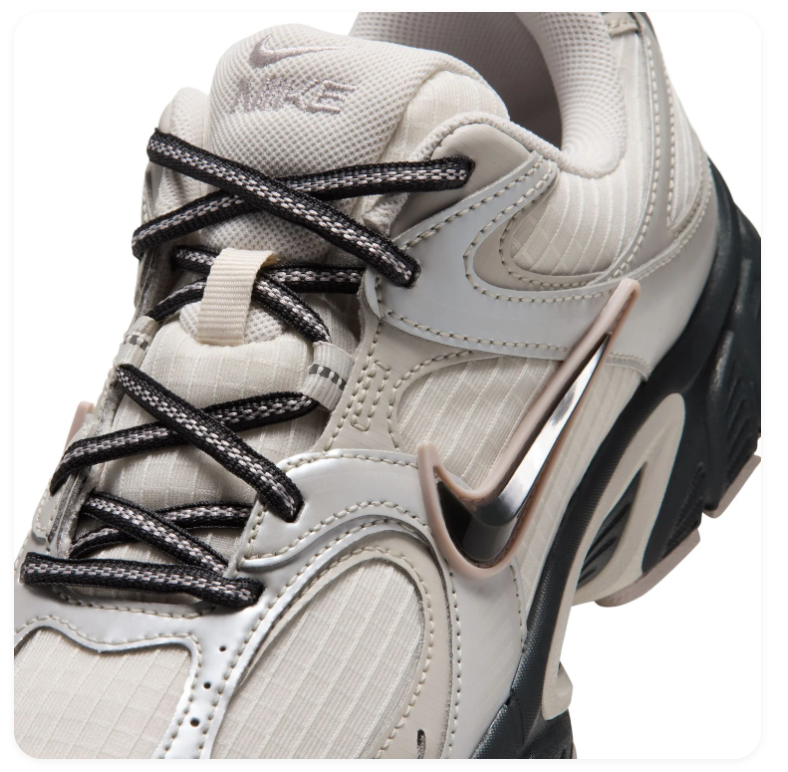 Nike Retro Low-Top Sneakers – Cream, Silver & Black