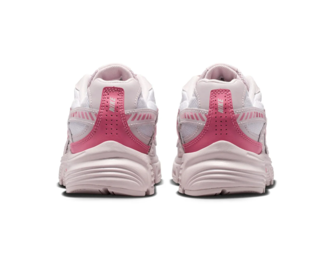 Nike Initiator Mesh Sneakers – White & Pink