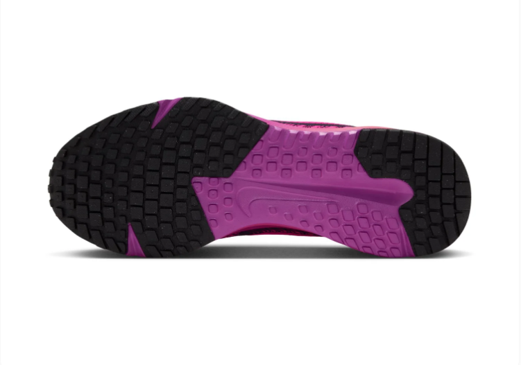 Nike Low-Top Mesh Sneakers – Hot Pink & Black