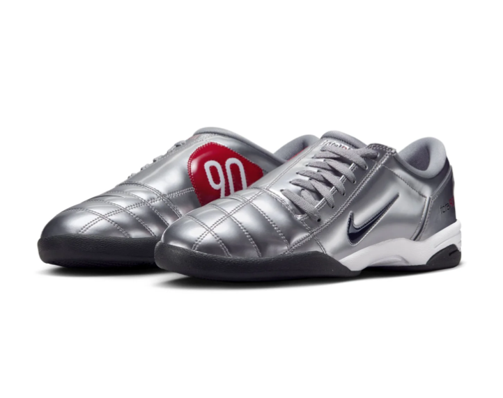 Nike Total 90 III Sneakers – Metallic Silver, Black & Red