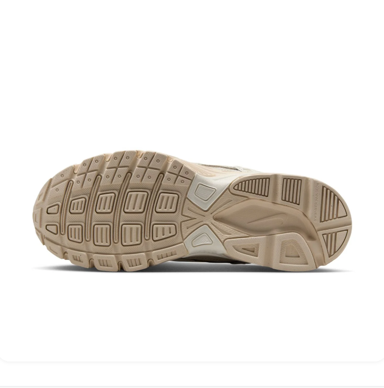 Nike Cream & Beige Mesh Sneakers