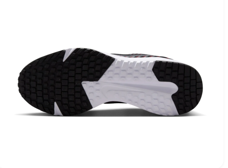 Nike Low-Top Mesh Sneakers – Black, Red & White