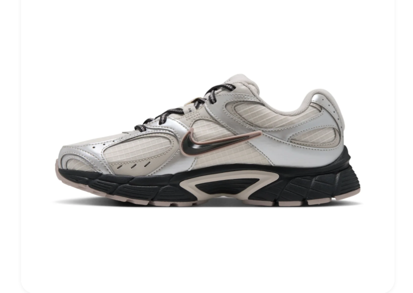 Nike Retro Low-Top Sneakers – Cream, Silver & Black