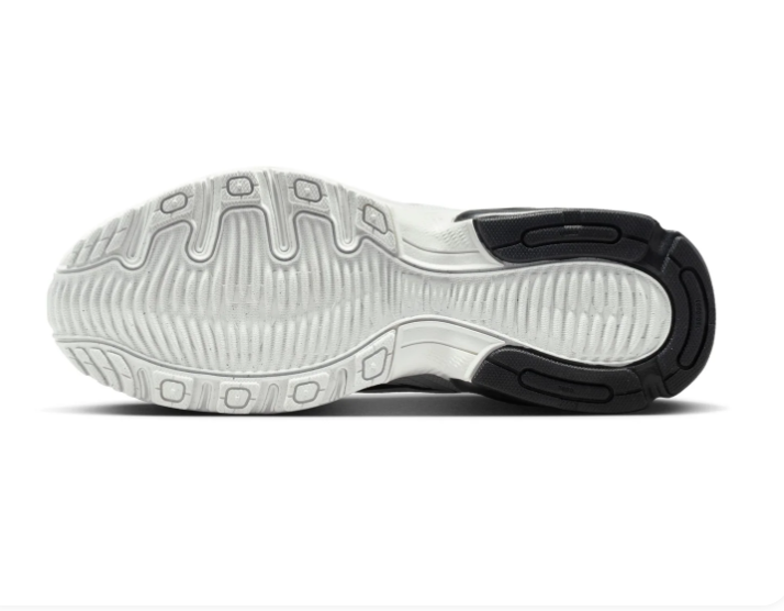 Nike Air Max Low-Top Sneakers – Black, White & Grey