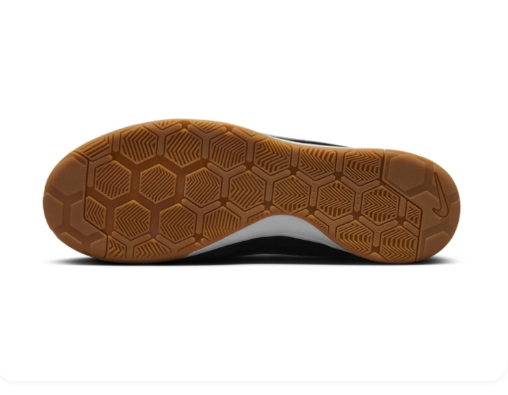 Nike Low-Top Sneakers – Black, White & Gum