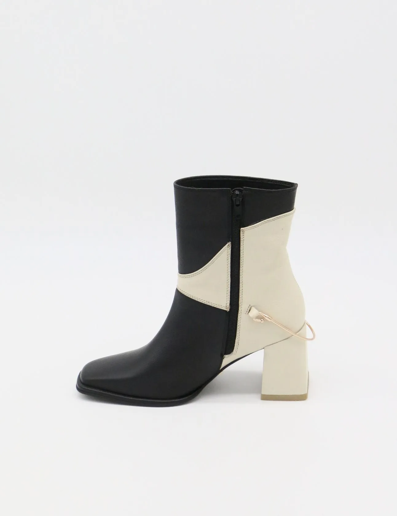 Amanda heeled ankle boot in black/off white leather women's shoes