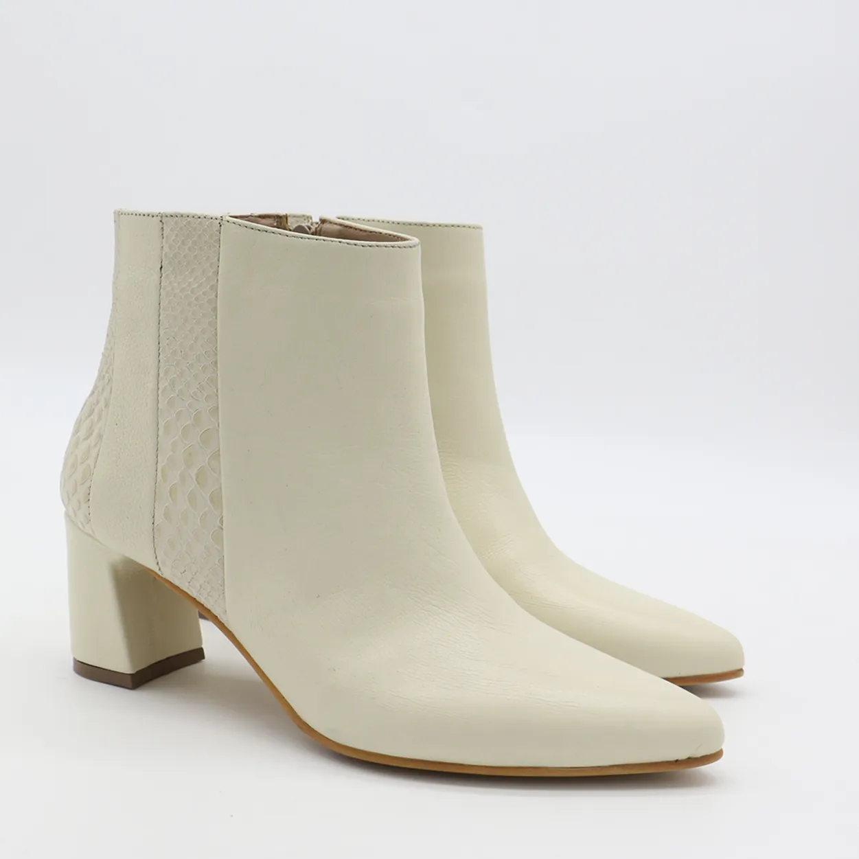 Aurlene ankle booties off white leather womens shoes